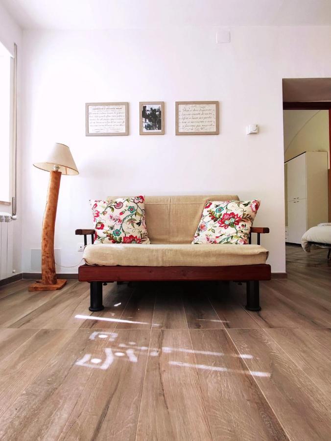 Aretta: Appartamento Nel Cuore Di Itri Ngoại thất bức ảnh